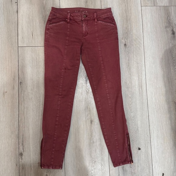 WHBM burgundy/ rust faded “the skimmer” zip/ ankle pant ❤️ - Picture 3 of 10
